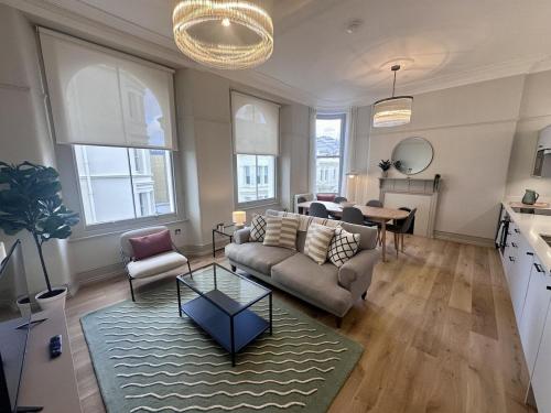 Ranelagh By Pureserviced — 4-Star Luxury Hotel in Plymouth, United Kingdom