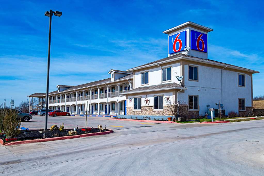 Motel 6 Rhome TX - photo 4