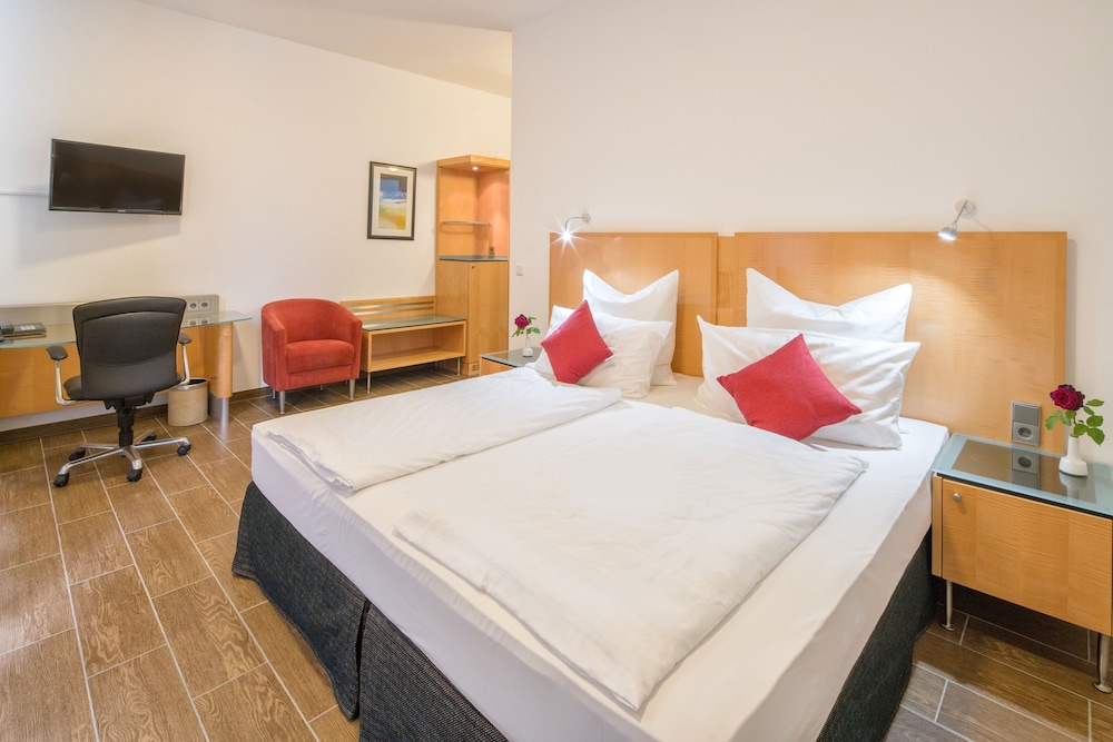 Taba Hotel - carbon neutral hotel in Kellinghusen