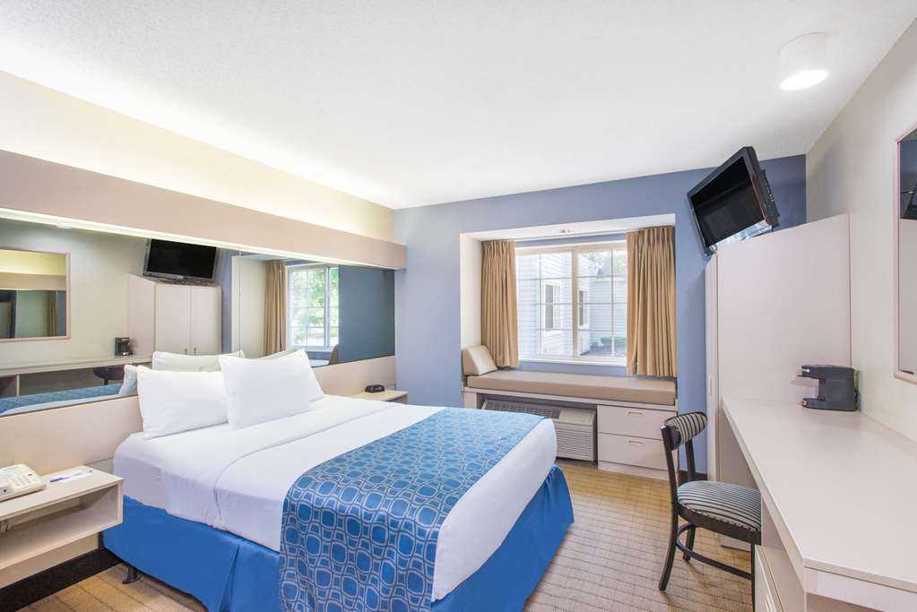 Microtel Inn & Suites by Wyndham Seneca Falls - photo 12