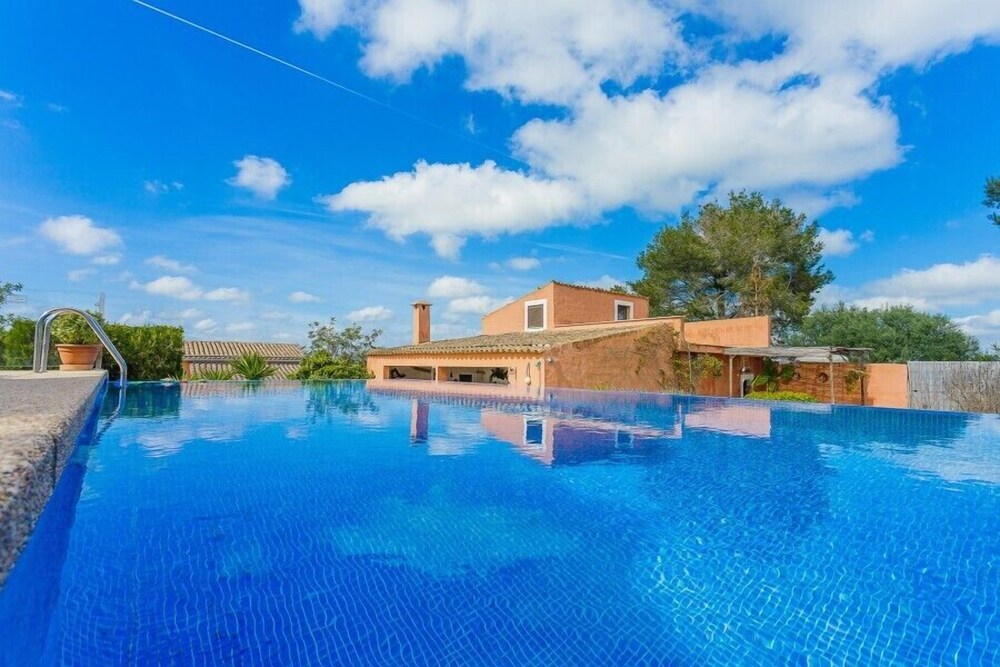 Finca Can Tomeu in Montuiri, Spain