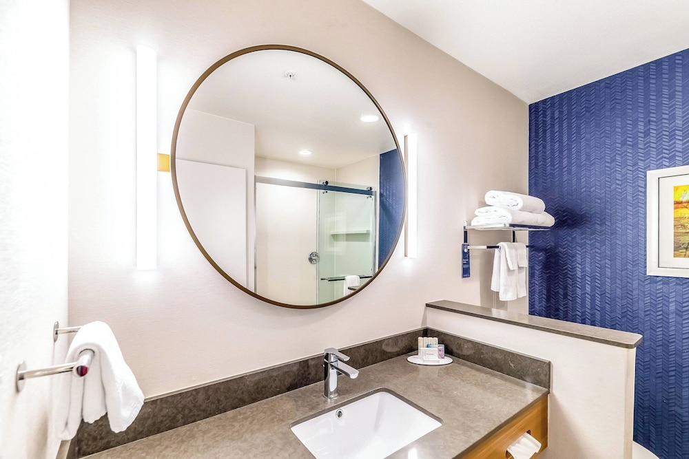Fairfield Inn & Suites by Marriott Gainesville I 35 - photo 15