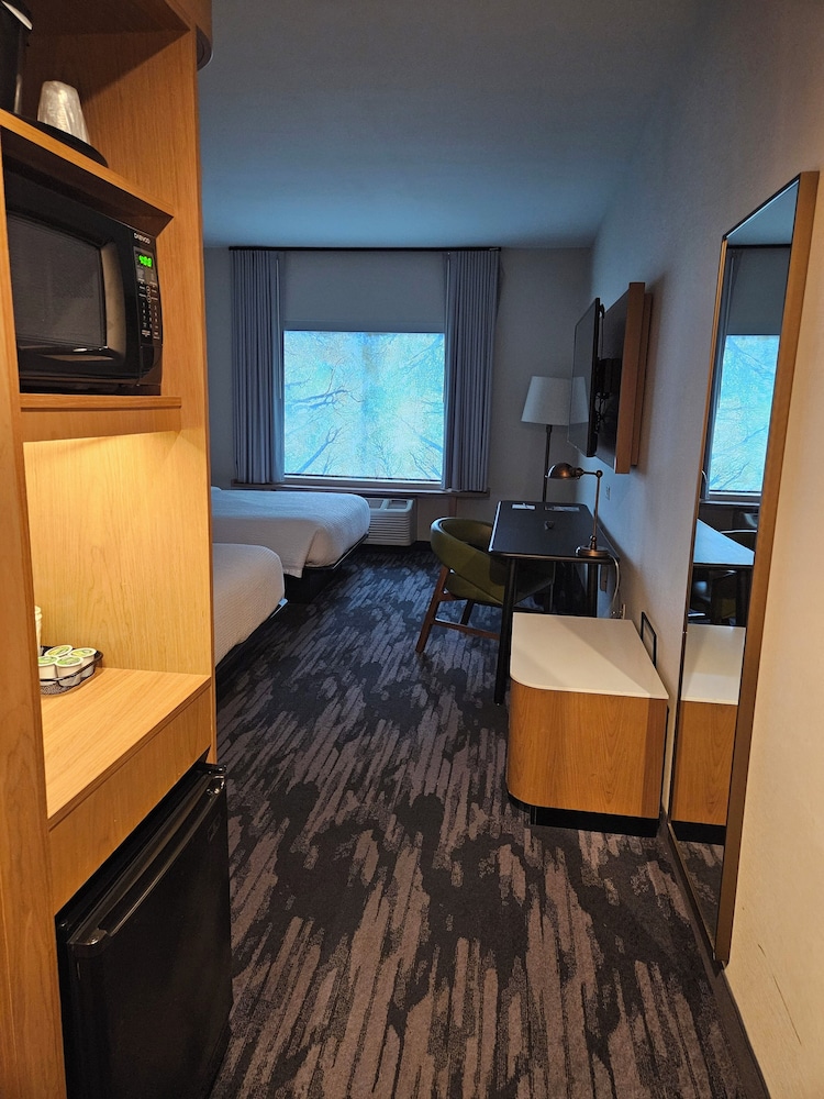 Fairfield Inn & Suites Athens Marriott - photo 19