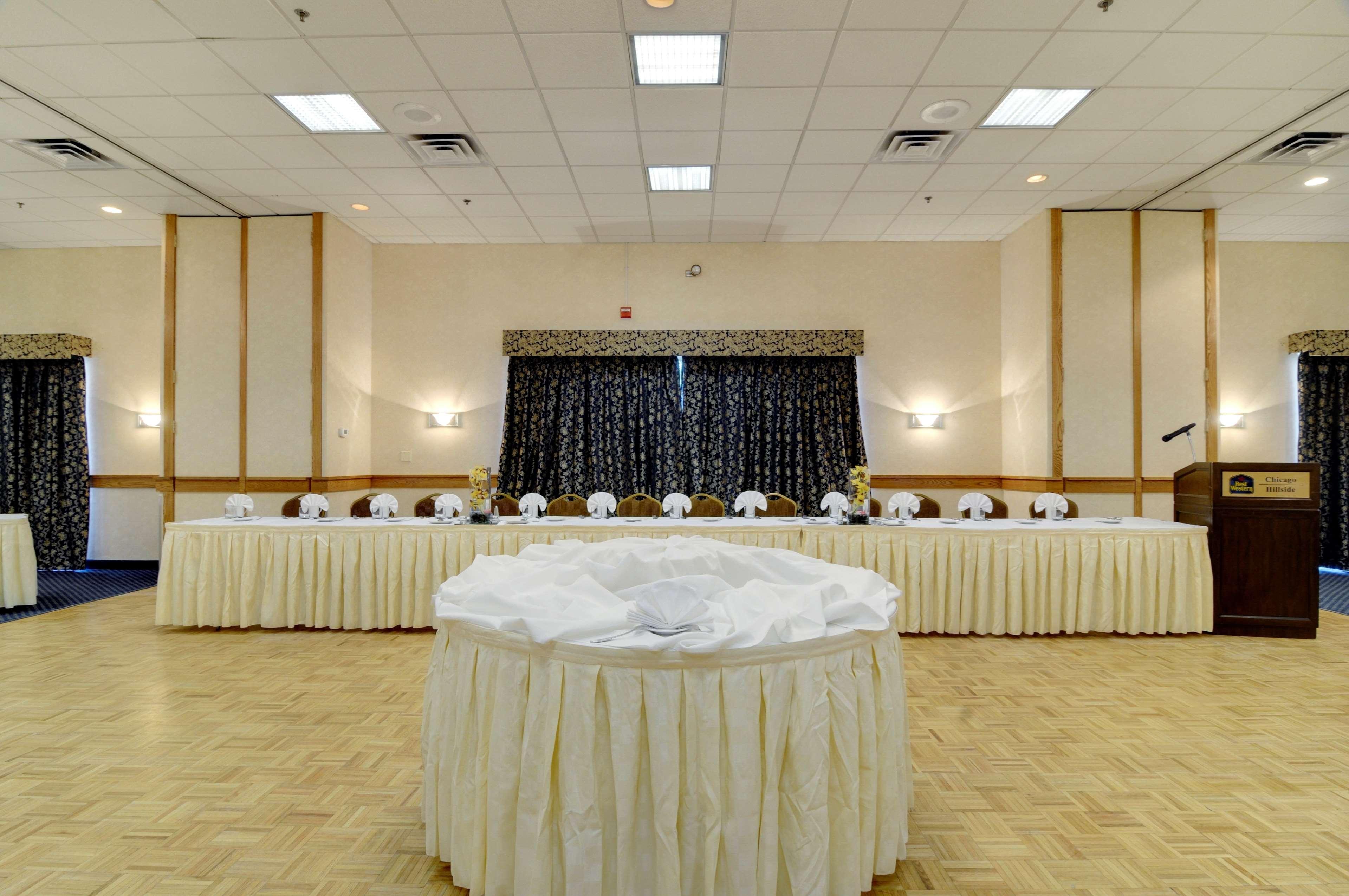 Best Western Plus Chicago Hillside - photo 15