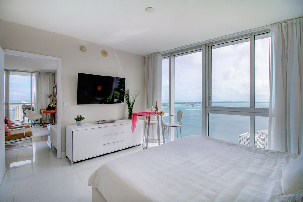 Private Residences at ICON Twr3 by JOS17 - photo 4