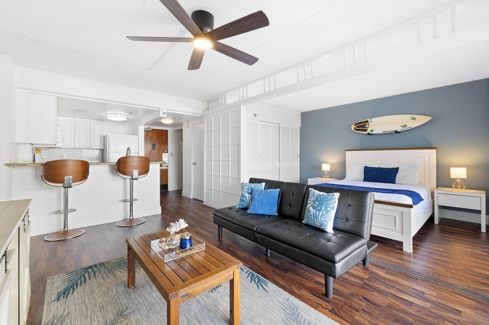 Ilikai Hotel Studio - photo 15