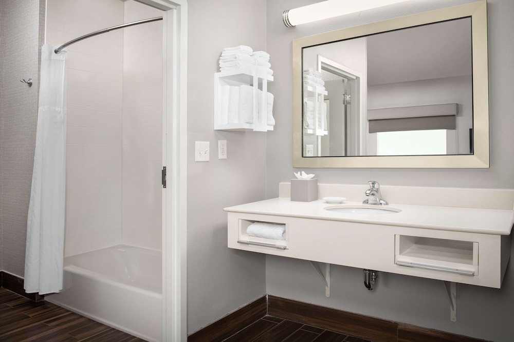 Hampton Inn & Suites Portland Hillsboro Evergreen Park - photo 19