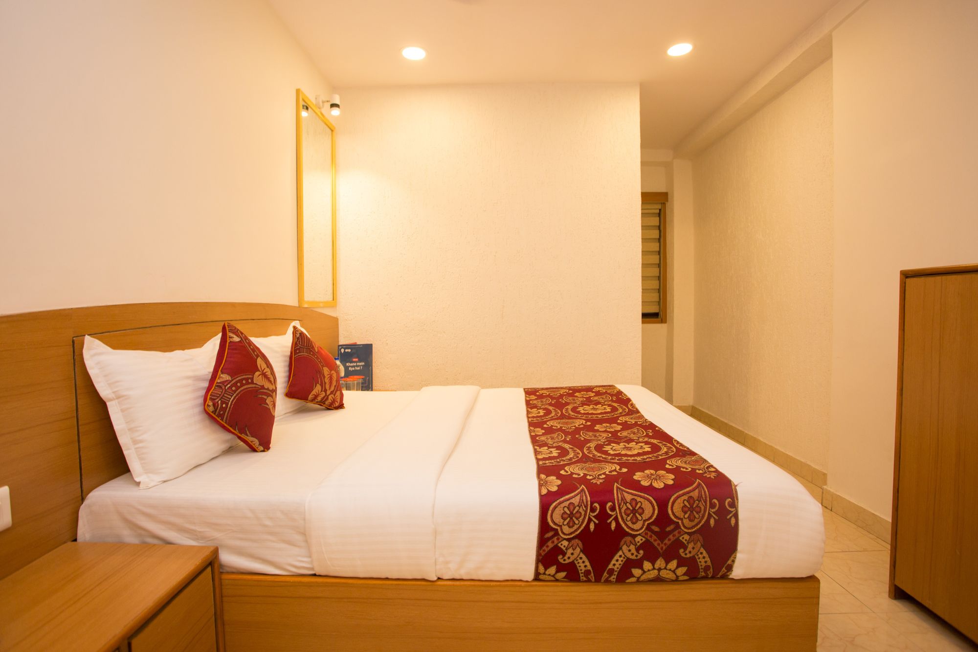 Oyo 8755 Hotel Red Palms