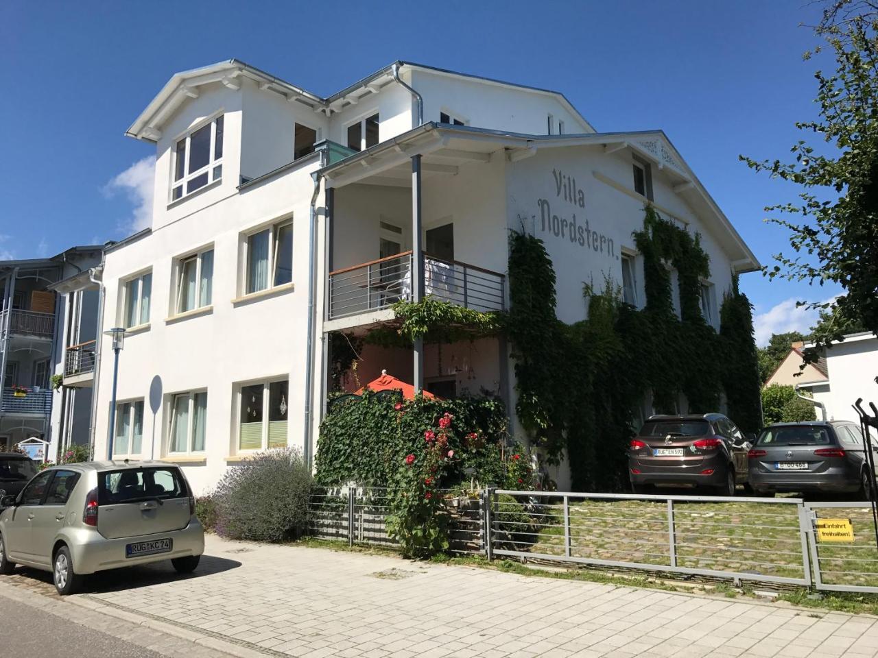 Villa Nordstern — 4-Star Luxury Hotel in Ostseebad Goehren, Germany