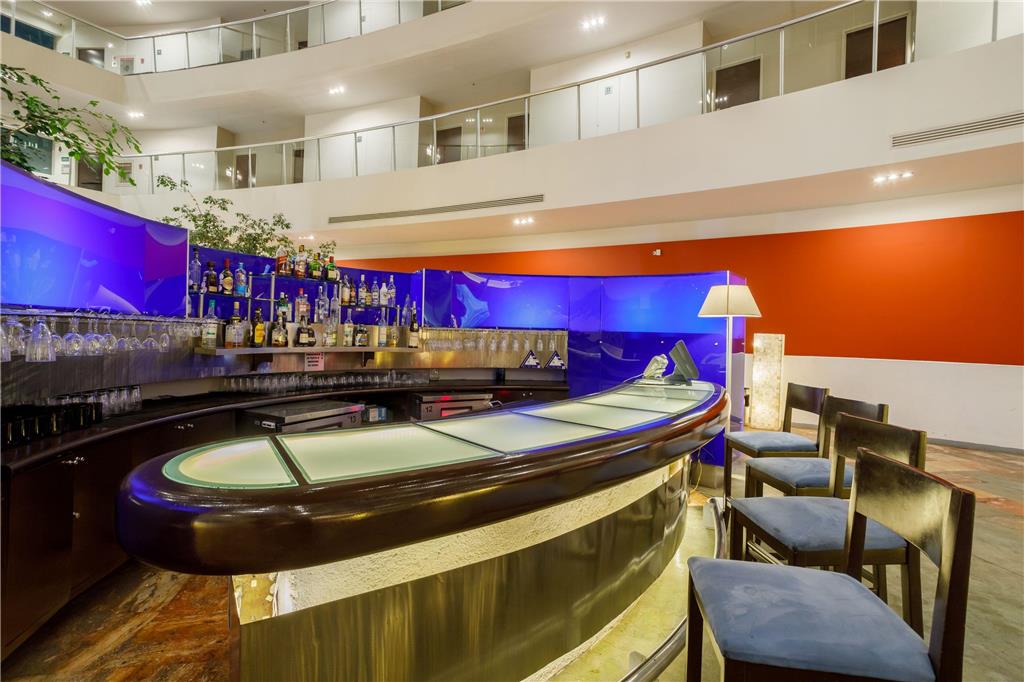 LOBBY BAR barra