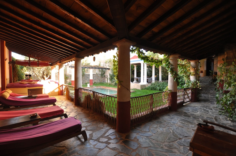Hotel Rural Termas Aqua Libera pet-friendly hotel Aljucen
