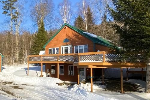 Max s Retreat in Greenville, United States