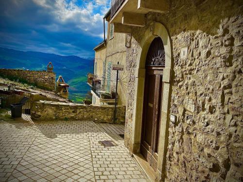La Chiave di Volta Dimora del 500 a 5 minuti dal lago pet-friendly hotel Bomba