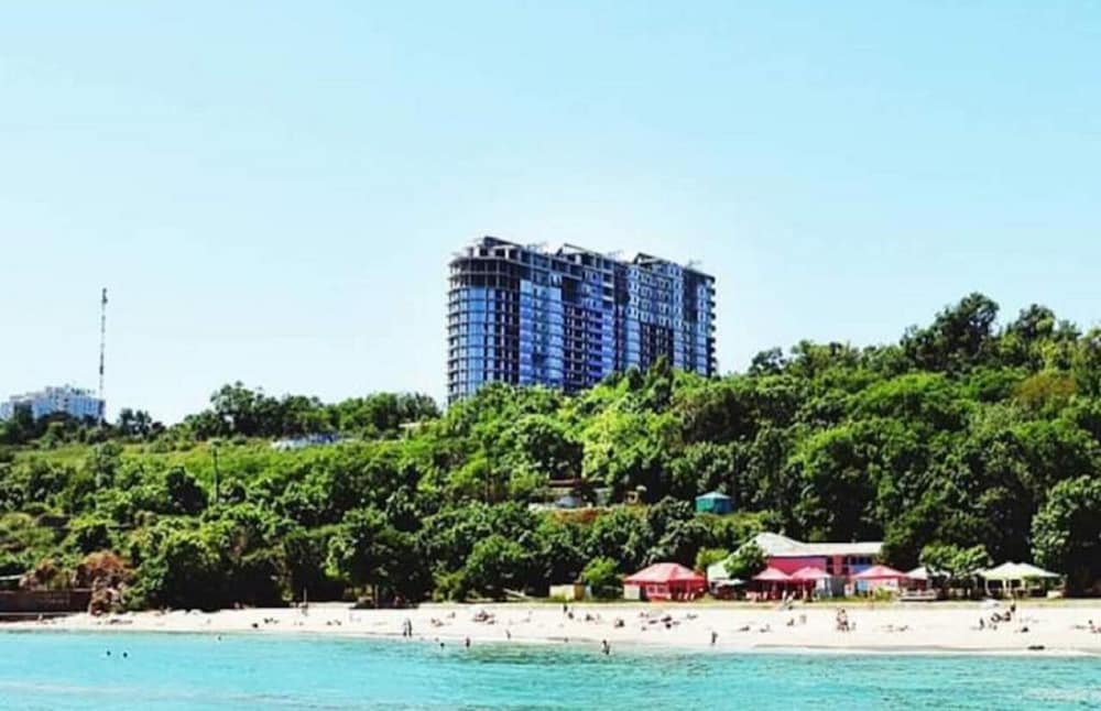 Apart Hotel Greenwood Near Sea — Odessa