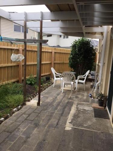 A2 9A in the East Suburb — Mitcham — photo 3