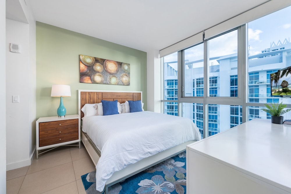 Churchill Suites Monte Carlo Miami Beach - photo 25