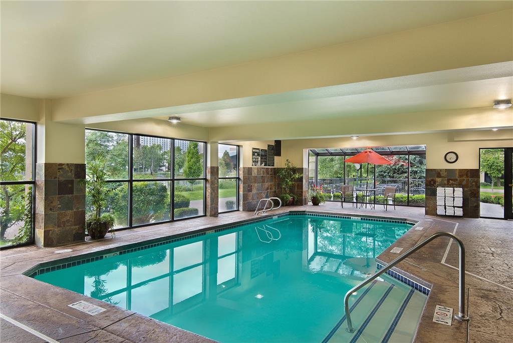 Oxford Suites Downtown Spokane - photo 17