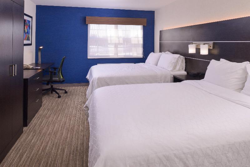 Holiday Inn Express Hotel & Suites Southfield Detroit - photo 7