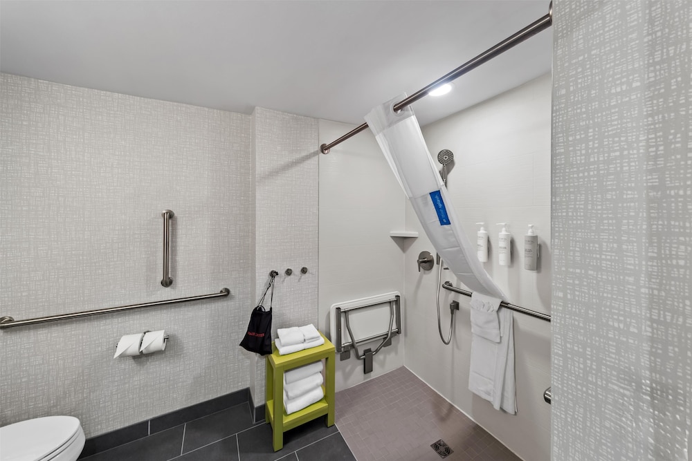 Hampton Inn North Platte - photo 28
