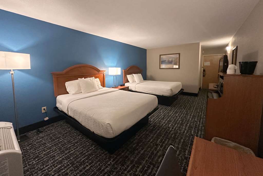 Baymont by Wyndham Indianapolis South - photo 14
