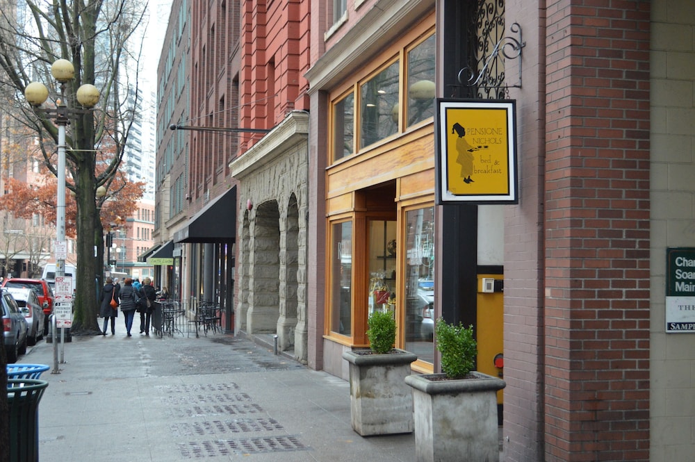 Pensione Nichols - carbon neutral hotel in Seattle