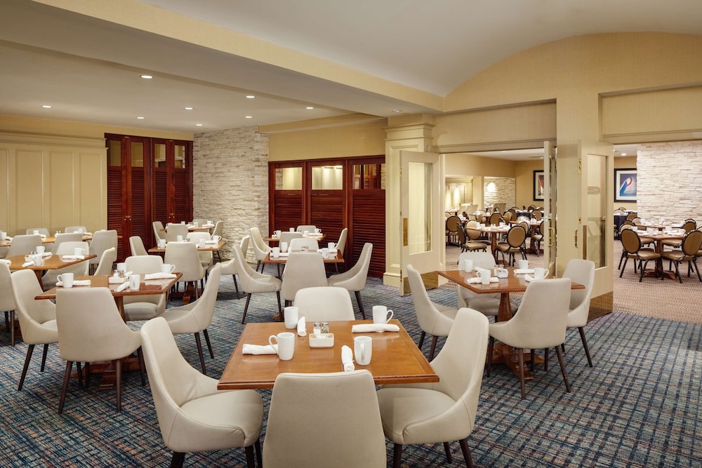 DoubleTree by Hilton Boston North Shore - photo 37