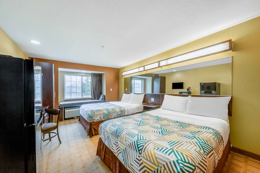 Microtel Inn and Suites by Wyndham Breaux Bridge - photo 17