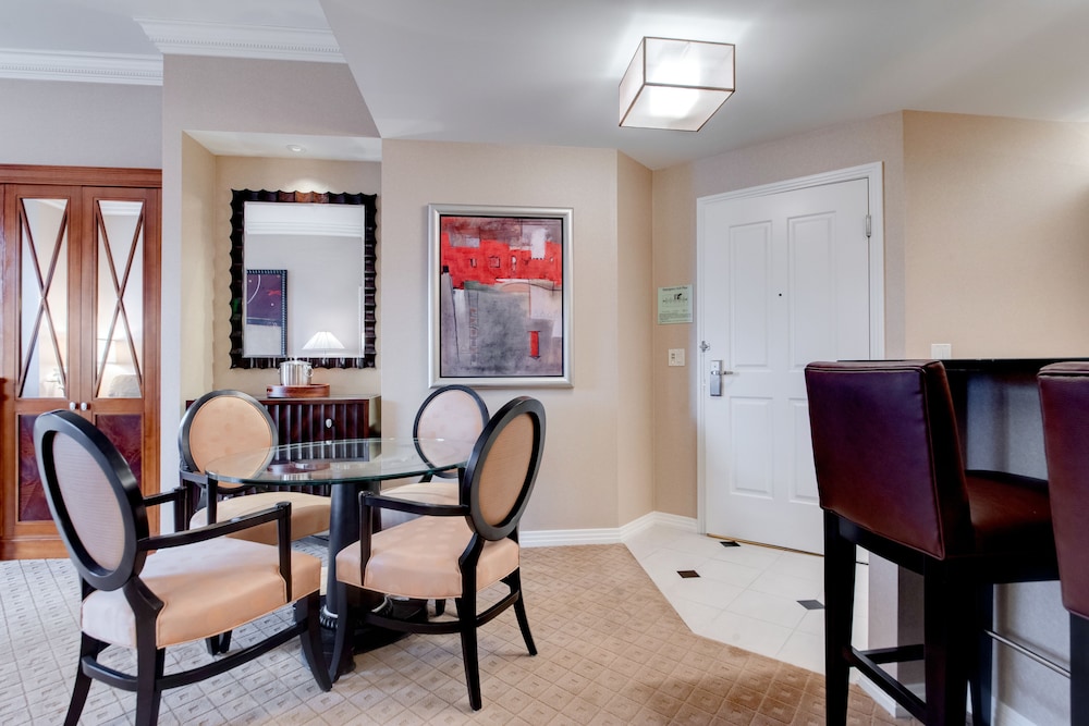 StripViewSuites at Signature - photo 122