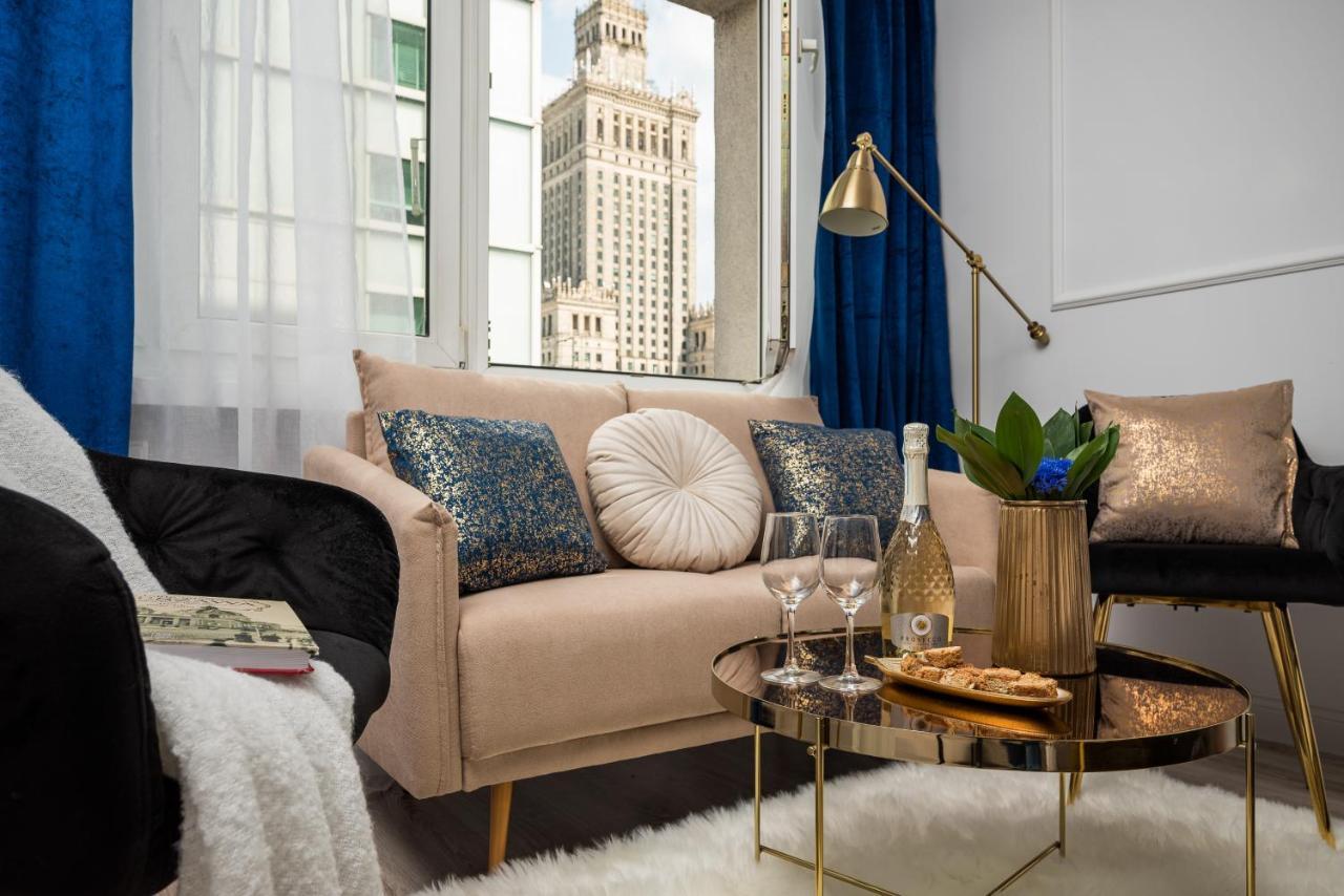 Stunning 2 BR Apartament Palace in the window air conditioning 500m to Central Station — 4-Star Luxury Hotel in Warsaw, Poland