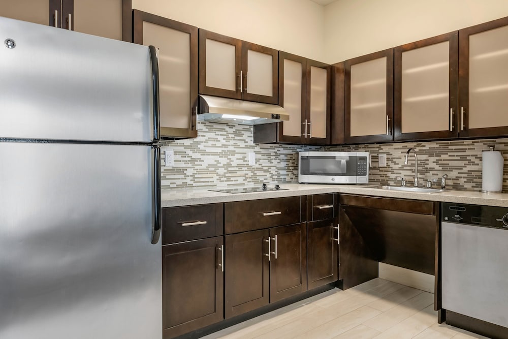 Staybridge Suites St. Petersburg Downtown by IHG - photo 23
