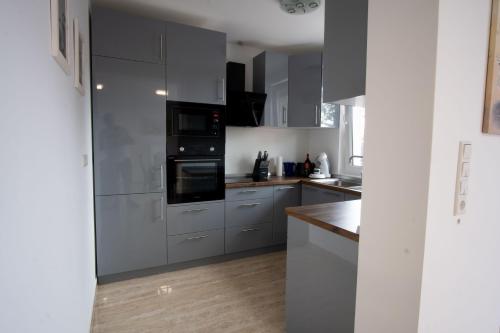 Raj Petrović in Unknown City, Serbia