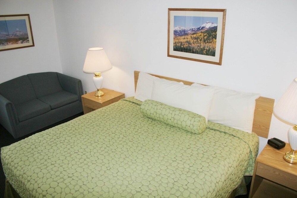 Pagosa Springs Inn & Suites - photo 12
