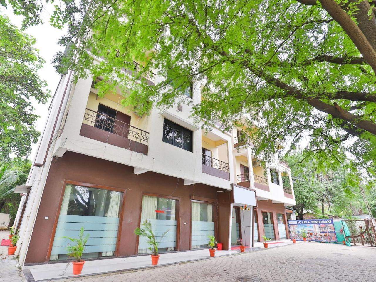 Hotel Shri Ambica