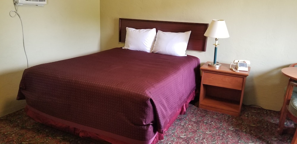Quick Stop Motel - photo 11