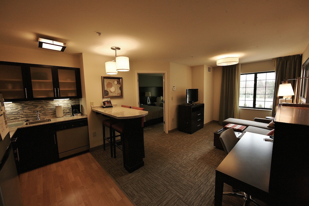 Staybridge Suites Liverpool Syracuse by IHG - photo 30