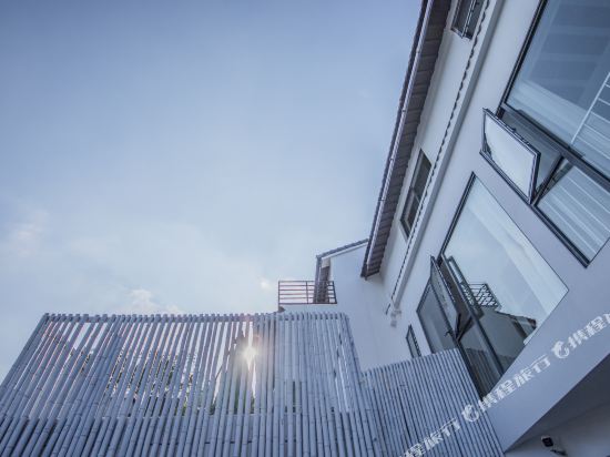 The ring inn - carbon neutral hotel in Hangzhou
