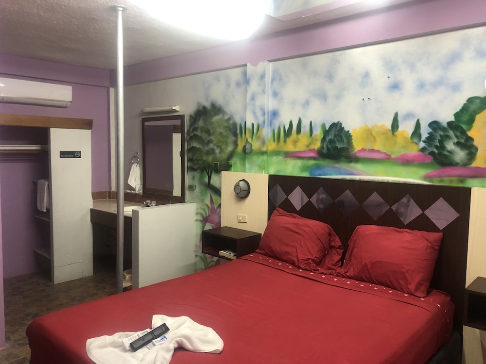 Best Time Inn Hotel Car Rental in Belize City, Belize