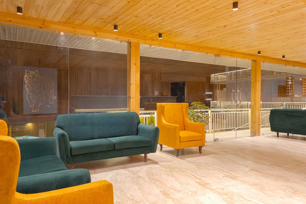 Sterling Valley of Pine Lansdowne in Lansdowne, India