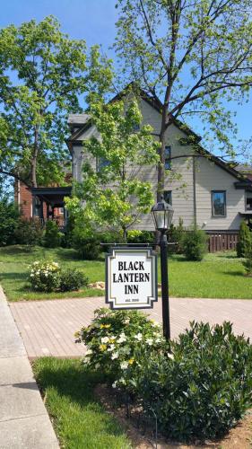Black Lantern Inn — 4-Star Luxury Hotel in Roanoke, United States