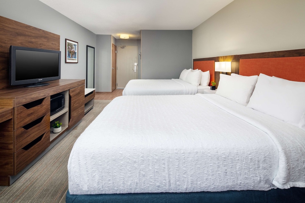 Hampton Inn Lexington South Keeneland Airport - photo 7