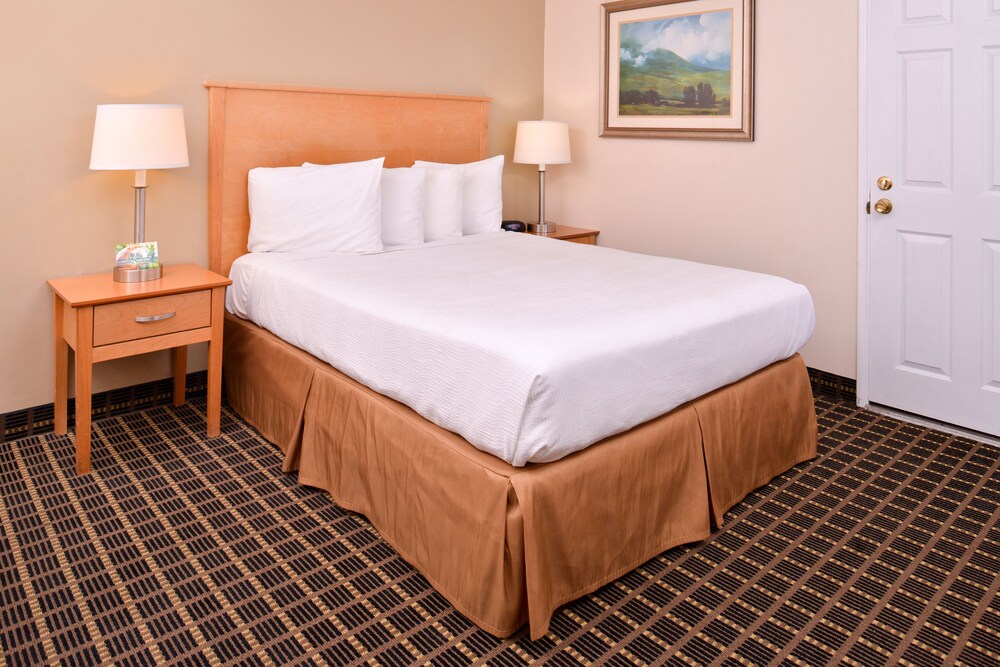 Campus Inn & Suites Eugene Downtown - photo 17