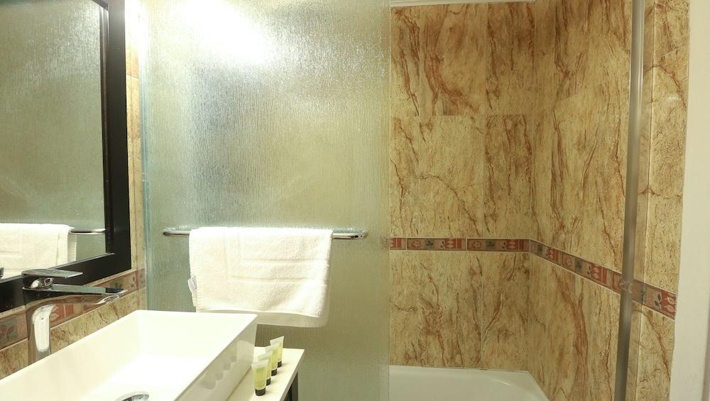 512 Parcial Ocean View Hollywood Beach Resort - photo 24