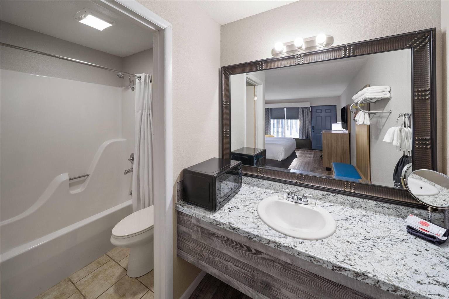 Days Inn by Wyndham Branson Ozarks - photo 22