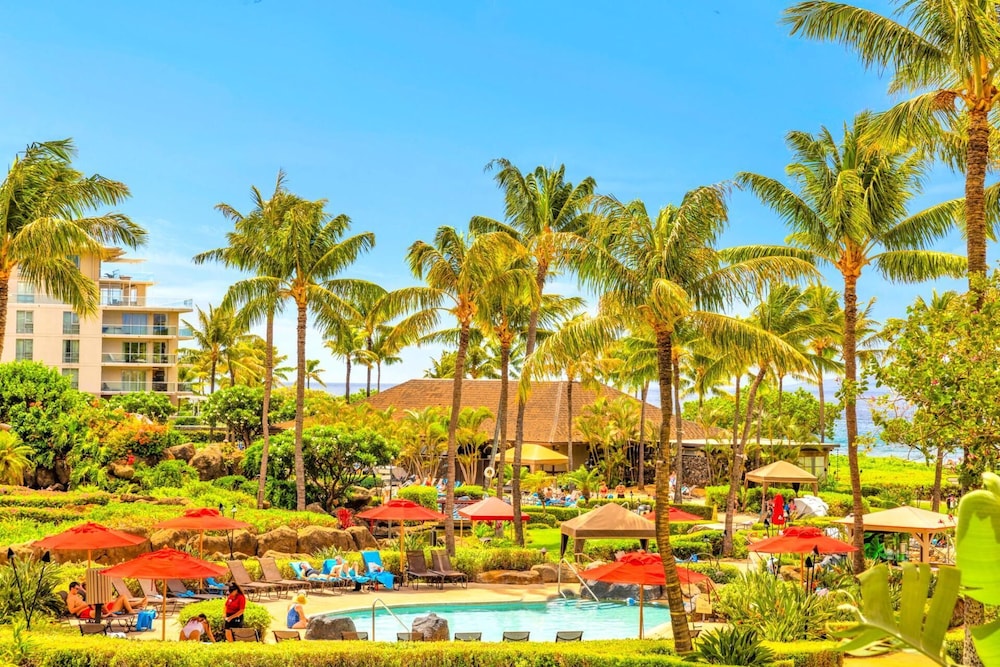 Honua Kai Konea Collection by KBM 2 Units on same floor — 5-Star Luxury Hotel in Ka'anapali, United States