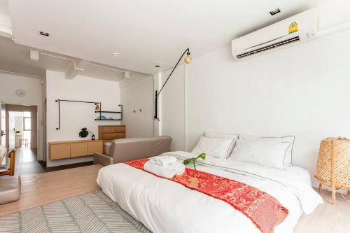 MIQ_5br Silom Bts Mrt Wifi 1000MB Jacuzzi 16pax