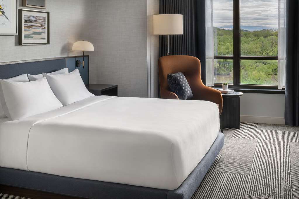 Hyatt Regency Coralville - photo 23