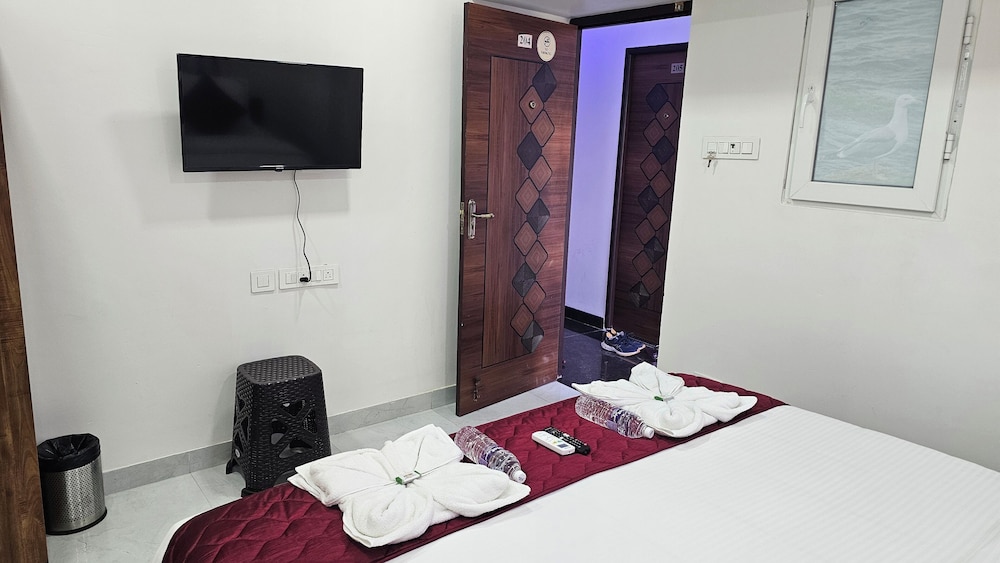 Metro Residency.com - carbon neutral hotel in Chennai