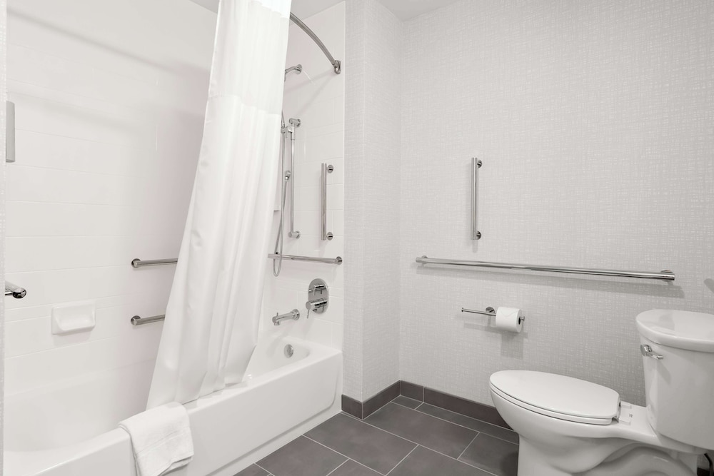 Hampton Inn & Suites by Hilton Chicago Medical District UIC - photo 30