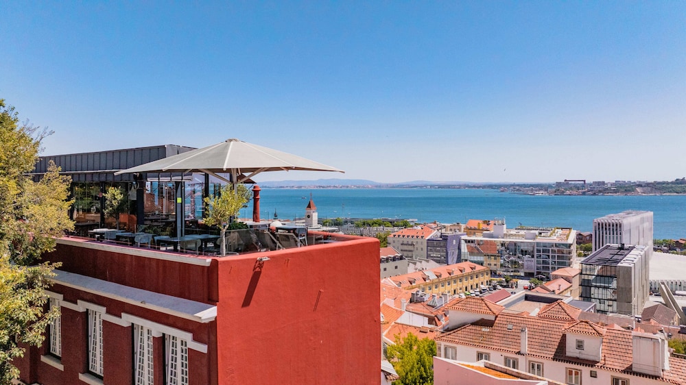 Monte Belvedere Hotel by Shiadu