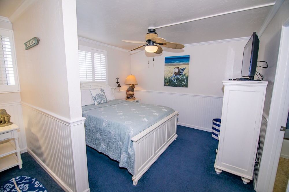 Capri Beach Accommodations - photo 4